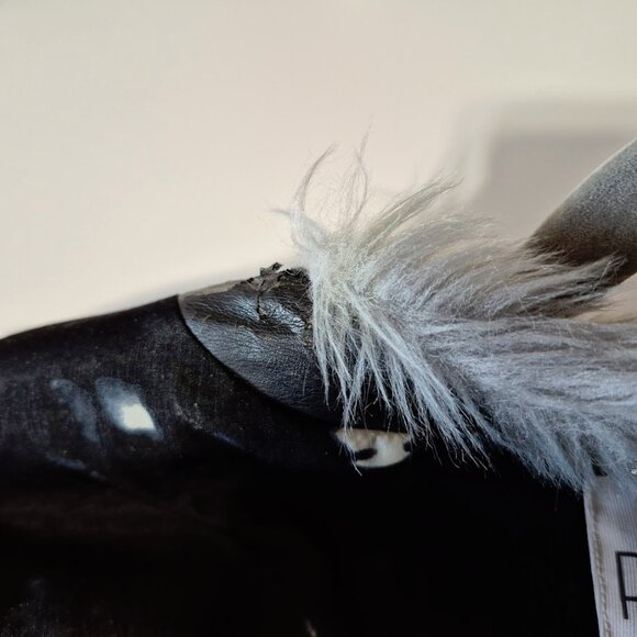 EUC RACHEL Rachel Roy grey faux fur short vest, Size L - Picture 9 of 9